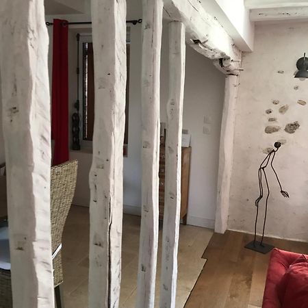 Chez Leo Apartment Marboue Luaran gambar